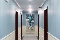 M·Time Apartment Hotel (Foreign Language) - parking