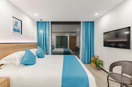 A bed and breakfast in front of Huangshan Mountain Отели рядом с достопримечательностью «The Guest-Greeting Pine»