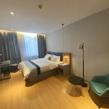 Jiatai Chain Business Hotel (Yingkou Railway Station Store)