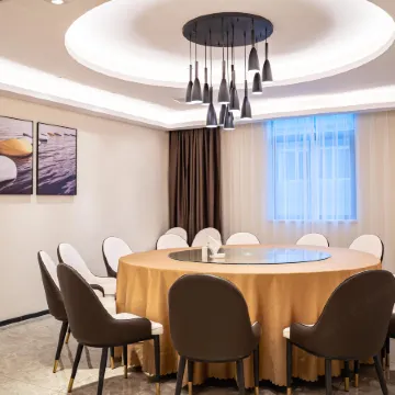 Metropolo Jinjiang Hotels(Fuzhou Three Lanes And Seven Alleys east street)