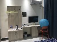 贵阳秘密酒店 - 舒适情侣间