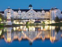 Disney Newport Bay Club Hotels in Coupvray