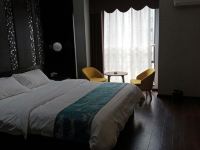 广州高斯公寓 - 温馨大床房
