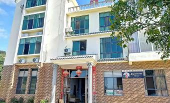 Zixing Lakeside Homestay Farm Stay