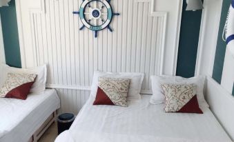 New Binweini Theme Hotel