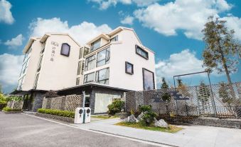 Ling Li Mu Li Holiday Hotel