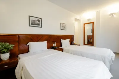White Palace 2 Hotels near Pho Minh Pagoda Tower