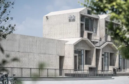 Kennels Pet-Friendly Hotel