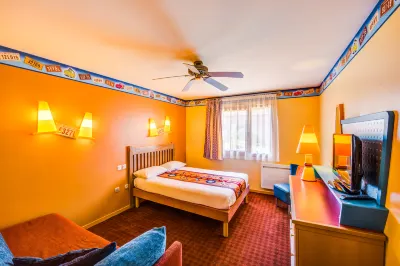 Disney Hotel Santa Fe Hôtels à proximité de : Paroisse des Portes de la Brie