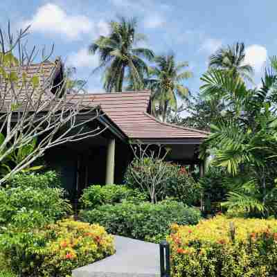 Khanom Beach Resort and Spa Hotel Exterior