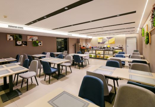 호텔 내부 전경 2