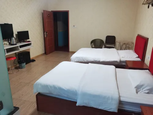 Yiyang Huihong Hotel