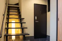 Kyoto Dog and Cat-Friendly House