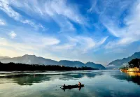 Zhaoping Yunyin Chinese Inn