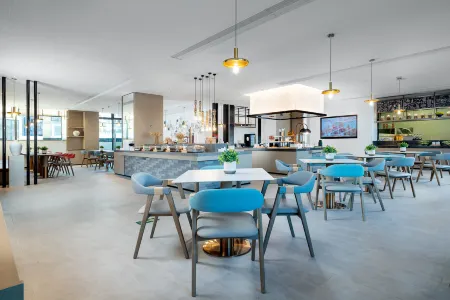 CERAMK HOTEL（Foshan Shunde Fisherman's Wharf ） Отели рядом с достопримечательностью «Ronggui Fisherman's Wharf, Shunde»