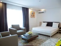 Le Ndiambour Hôtel et Résidence Hotels near Chez Loutcha
