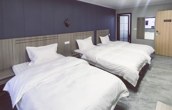 Mengzhou Longfeng Hotel