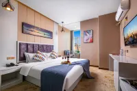 Junlai Hotel (Zhengzhou Xinzheng International Airport)