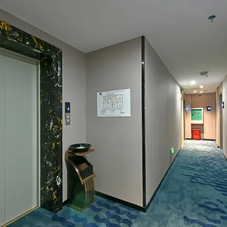 7 star  Hotel(Nanning Shanglin County Bus Terminal Branch)