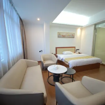 Raoping Runfeng Apartment