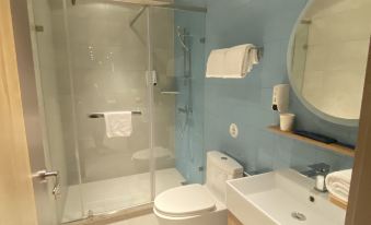 Homeinn Hotel (Kunming Railway Station North Square Yongping Road)