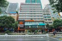 Zhijin Livable Fashion Hotel
