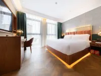 James Joyce Coffetel (Qingdao Xinduxin CapitaLand Mall Branch) Hotels in QingDao Central Business Distric