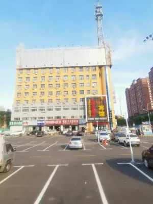 Jixi Hongjun Road Xilong Hotel - parking