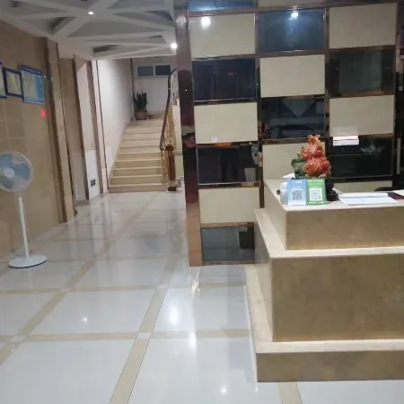 Jinyue Hotel (Guangyang Road Branch)