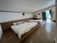 Kangding Gaqu Hot Spring Homestay