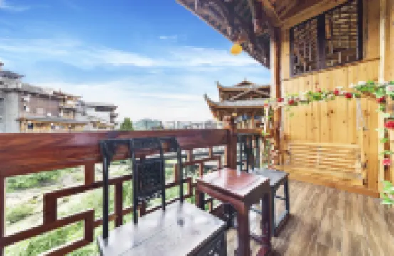Baishuitan Inn (Furong Town Waterfall Branch)