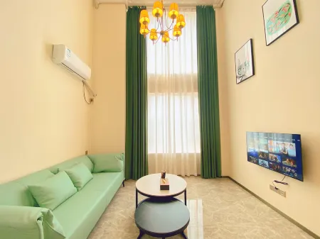 Shudong Loft Light Luxury Hotel Apartment (Guangzhou Nansha Wanda Jinzhou Metro Station Branch)