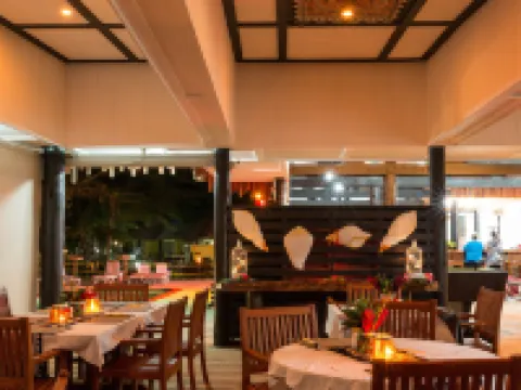 Funky Fish Beach & Surf Resort Hotels in Malolo Island