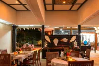 Funky Fish Beach & Surf Resort Hotels in Malolo Island