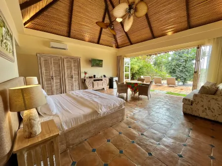 Coco Grove Beach Resort, Siquijor Island