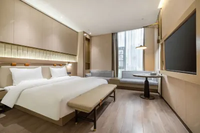 Chonpines Hotel (Nanjing Xianlin University Town Store) Hotel dekat Yadong Subway Commercial Street
