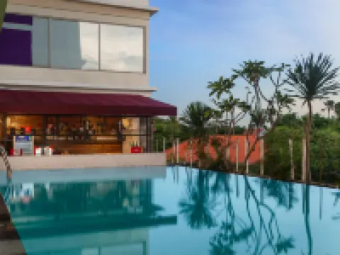 Quest Hotel Darmo - Surabaya by Aston Hotels in Tegalsari