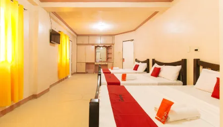 RedDoorz @ Royal Grande Beach Resort Batangas Отели рядом с достопримечательностью «Парк Тал»