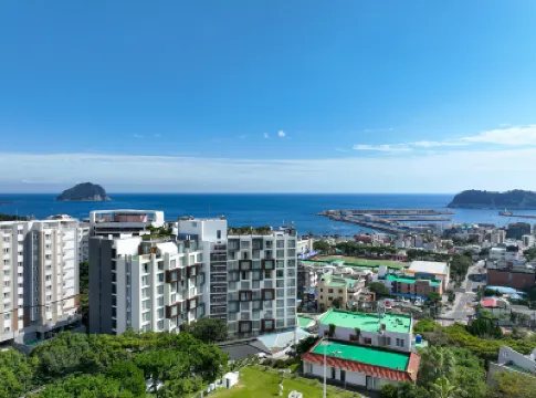The Island Blue Hotel Hotels near Wonang Waterfall