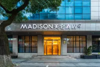 MAGA LUXE HOTEL