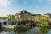 Super 8 Select Hotel (Kaifeng Qingming Shanghe Garden)