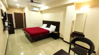 Annai Residency Отели в г. Мейиладутерай