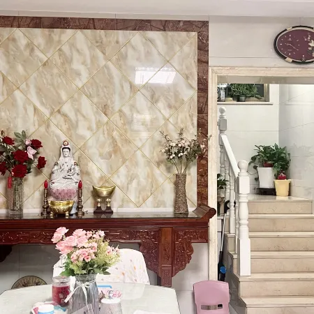 Baoying Qizhong Hostel