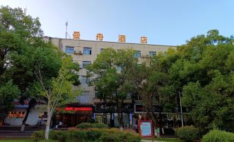 Manzhou Hotel (Gongqingcheng Dazetai Times Square)