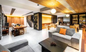 Yunyin This Life Must Stay Homestay (Xinchang Xiayanbei)
