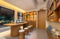 Jiuhua Mountain Lianxili Homestay (Jiuhua Mountain Scenic Area Tourist Service Center)