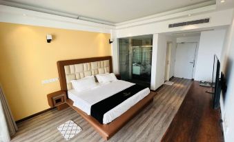 Mazarine Surf Suites Hiriketiya