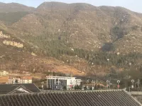 Baili Rhododendron Dongxiang Inn - vasca da bagno
