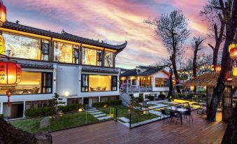 Hongcun Xiyun Yingyue Holiday Select Intelligent High-end Designer Homestay