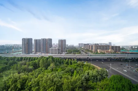 Lanou international hotel Отели рядом с достопримечательностью «Jining Indoor Stadium»